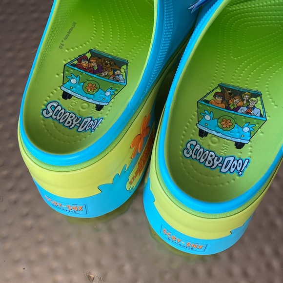 Crocs Scooby-Doo! Siren Clog - Lime Punch Unisex - Picture 8 of 11
